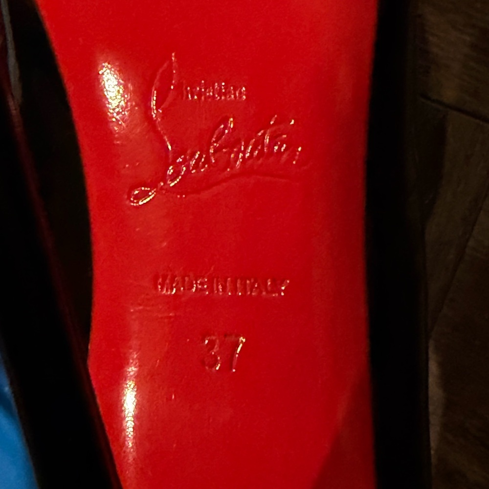 Christian Louboutin Black patent So Kate Heels - Picture 6 of 6